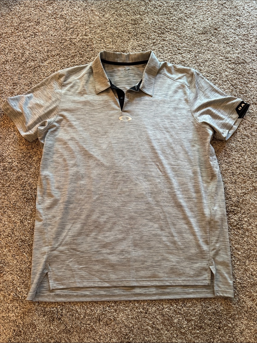 Oakley Men’s Light Heather Gray Polo with Black Trim
